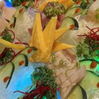 Premium Sashimi Combination (21 Pieces) · 21 pieces of chef's choice.