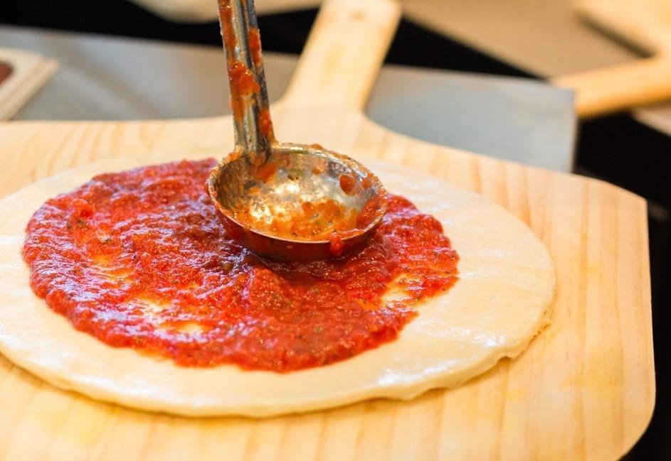Make Your Own Pizza · make your own classic with your choice of crust, sauce, cheese, veggies, proteins, finishes, drizzles and dipping sauces