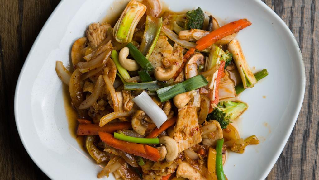 Cashew Nuts Stir Fried · Choice of meat with cashew nuts, baby corn, carrots, broccoli, and bell peppers.
