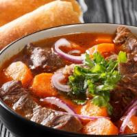 Vietnamese Beef Stew With French Bread · 