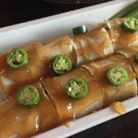 Pa Pia Sod - Fresh Spring Roll · Prawns, pork, tofu, bean sprouts, chive, cucumber and serrano with tamarind sauce.