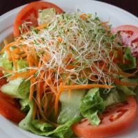 Dinner Salad · Romaine hearts, shredded carrots, alfalfa sprouts and tomatoes.