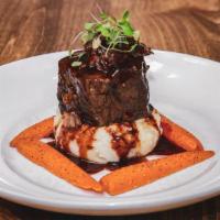 Sienna Ale Braised Short Ribs · Parmesan whipped potatoes, green beans, bacon marmalade and red wine demi glace