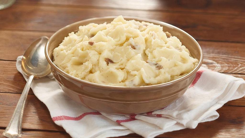 Mashed Potatoes · Creamy Mashed Potatoes with a hint of margarine, Black Pepper and salt. Packed hot and ready to serve.