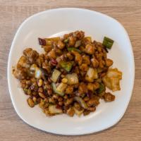 Kung Pao Chicken · Spicy. Contains peanut. Jalapeño, onion, peanuts, hot beans sauce.
