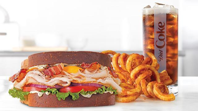 Market Fresh® Roast Turkey Ranch & Bacon Sandwich Meal · Premium sliced turkey breast with pepper bacon, Cheddar cheese, green leaf lettuce, tomato, red onion and parmesan peppercorn ranch sauce on sliced honey wheat bread. Meal includes choice of side and drink.