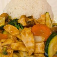 Curry Chicken Lunch · Spicy. Sliced chicken breast, carrot, water chestnut, onion, green pepper, red pepper, bambo...