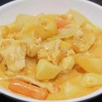 Thai Curry Chicken (Gf) · Sliced chicken, potato, onion, coconut milk, yellow curry. Fresh all-natural chicken breast.