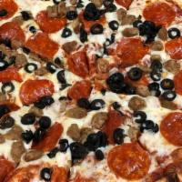Ciro'S Combination · Bacon, pepperoni, mushrooms, olives, and sausage.