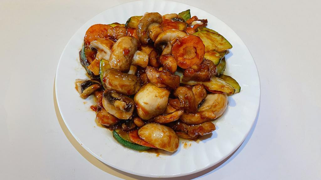 Chicken Or Beef Mushroom · 10:30am - 4pm. Served with plain chow mein, fried rice, or steamed rice.