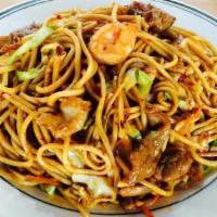 House Chow Mein · Stir fried noodle dish.