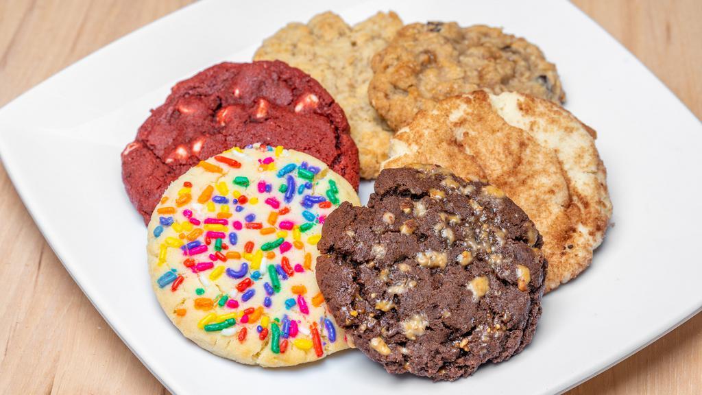 Confetti Cookie · Please note that when ordering cookies of 1 dozen or more, longer wait times may occur