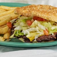 Cheeseburger · Comes with lettuce, tomatoes, onions, pickles, and fries.