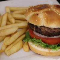 California Burger · Onion, tomato, lettuce and avocado slices. Serve withe Fries