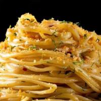 Spaghetti Aglio · Extra Virgin Olive Oil, garlic, basil, parmigiano.