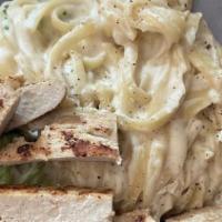 Alfredo Noodles · Garlicy, rich, homemade cashew cream sauce with fresh broccoli on linguini pasta. All vegan ...