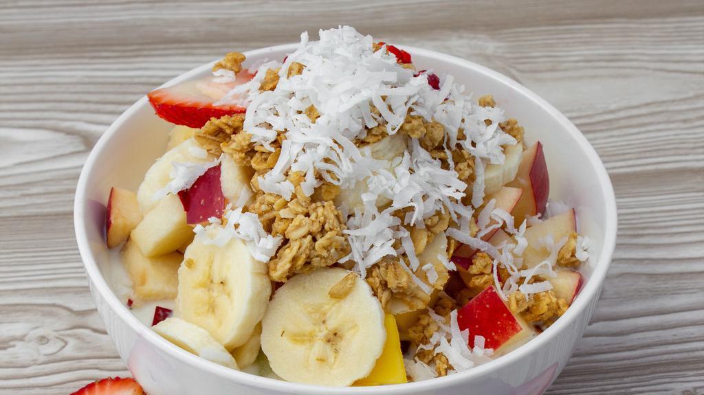 Bionico · Strawberries, banana, cantaloupe, honeydew melon, mango, apples, shredded dry coconut, cereal or granola with special bionic cream   price for small size
