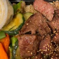 New York Steak Hibachi · 8oz NY STEAK - FRIED RICE - GRILLED VEGETABLES - CHOICE OF 2 SAUCE