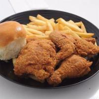 Chicken Meal (3 Pcs)
 · 740 - 1410 Cal. Three pieces of chicken, one small side, and one dinner roll.