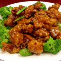 General Chicken · Fried chicken stir-fried with our spicy and savory General sauce. Comes with green onions an...