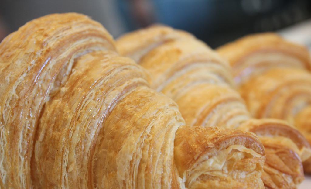 Plain Croissant · 