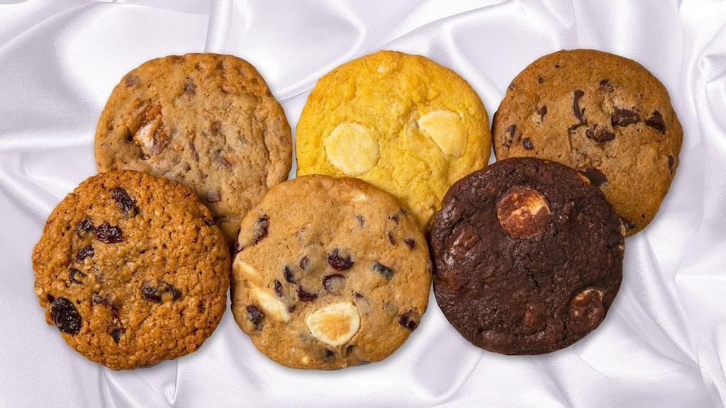 6 Cookie Variety Box · A variety pack of the following cookies:  Chocolate Chunk, Triple Chocolate Chunk, Heath Bar, Lemon Cooler, Spiced Oatmeal Raisin, White Chocolate Cranberry, Pumpkin, & Gingerbread