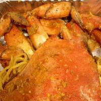 Cua Rang Me/Muối/Sốt Trứng Muối · Crab in tamarind sauce or with salt and chili or with salted egg yolks.