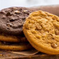 1/2 Dozen Cookies (Regular Size) · 6 Cookies. Choice of Chocolate Chip, Sugar, Oatmeal, and Snickerdoodle .