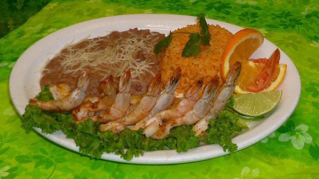 Camarones Al Mojo De Ajo · Shrimp cooked in garlic sauce,