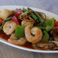 Seafood Pad Cha · Seafood with peppercorns, mixed vegetables tossed in homemade pad cha sauce.