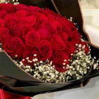 50 Red Long Stem Rose Bouquet With Baby'S Breath · 