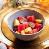 Quatre Fruits Bowl · watermelon, pineapple, grapes, strawberry