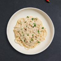 Good Old Alfredo Pasta (Spaghetti) · (Vegetarian) Fresh spaghetti pasta cooked in a alfredo sauce and topped with black pepper, p...