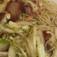 Mei Fun (Thin Rice Noodles) · Choice of chicken, BBQ pork, beef, or vegetables.