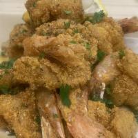 8 Piece Fried Shrimp · 8 pieces of shrimp fried to perfection.
Shrimp Flavors: Nashville Hot, Lemon Pepper, Classic...
