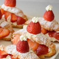 Croissant Fresh Strawberry  · 