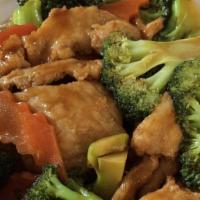 Broccoli Chicken Lunch Combo · Come with your choice of steam rice, vegetable chow-mein or egg fried rice.