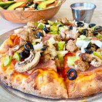 Naples Deluxe · Pepperoni, ham, sausage, green peppers, olives, onions, mushrooms.
