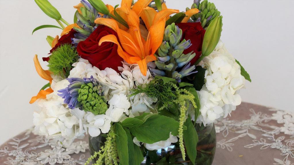 Bowl Mixed Bouquet · Roses, 
lilies, 
hydrangeas, 
hyacinths