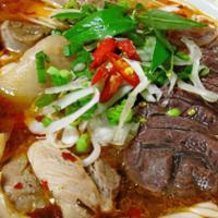 Bún Bò Huế · Spicy beef vermicelli soup