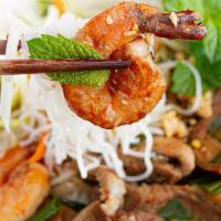 Bún Tôm Thịt Nướng · BBQ pork & shrimps vermicelli