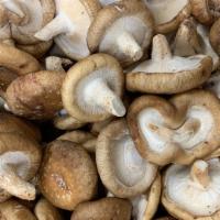 Shiitake Mushroom · EACH (8 OZ)
LOCAL GROWN
