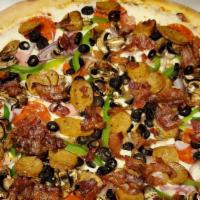 Deluxe Pizza · Pepperoni, ham, bacon, Italian sausage, black olives, bell peppers, mushrooms, red onions an...