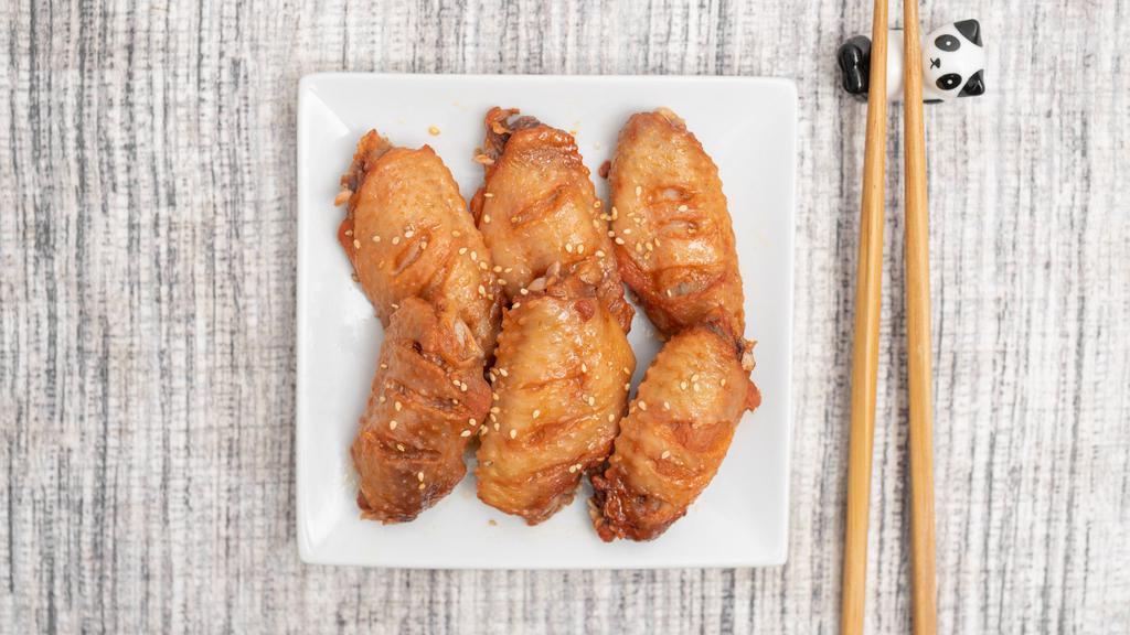 Grilled Wings 小熊烤翅 · New Orleans flavor roasted chicken wings.