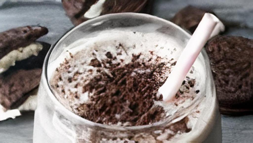 Cookies & Cream Smoothie · Cookies & Cream, milk and ice cream blended together and serve in a glass