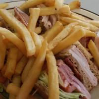 Corn Beef Sandwich With Fries · 