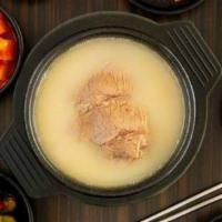 Ox Bone Soup (설렁탕) · Ox bone soup made from ox bones, brisket, and other cuts. Please add salt, green onion or ch...