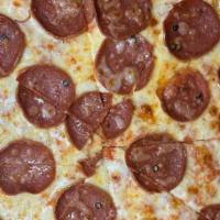Pepperoni Halal (Medium) · Halal pepperoni, pizza cheese, and pizza sauce.