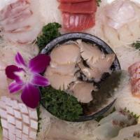 Combo Sashimi (24Pcs) · Chef's choice.
