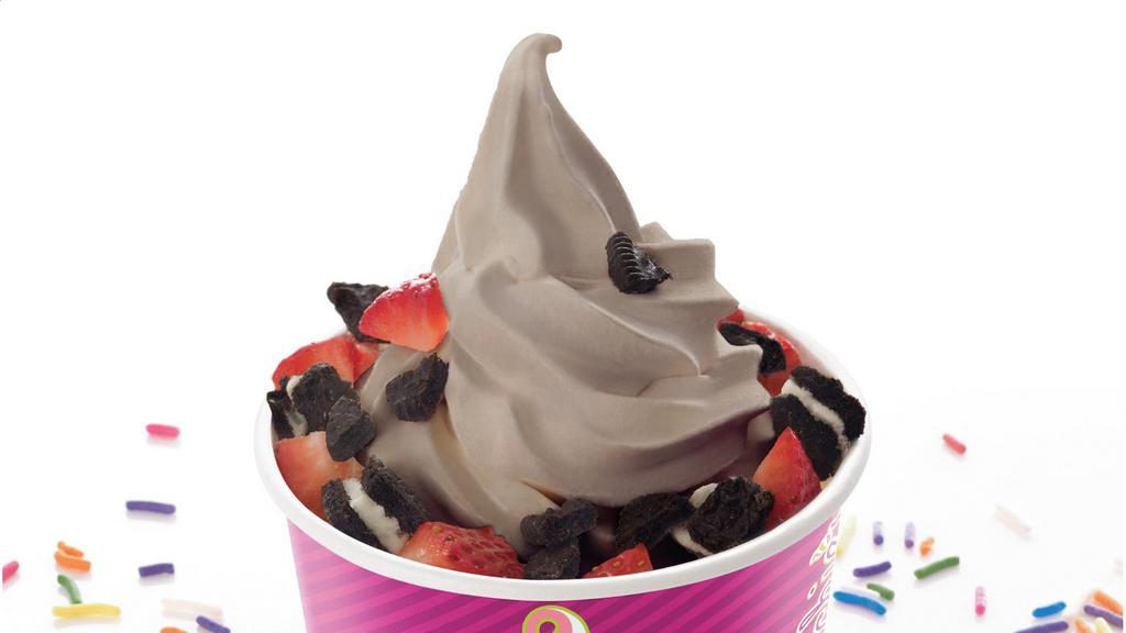 Cookies N Cream Froyo · I Dream of Cookies ‘N’ Cream frozen Yogurt. Lowfat. Contains milk, soy, & wheat. Contains live & active cultures.